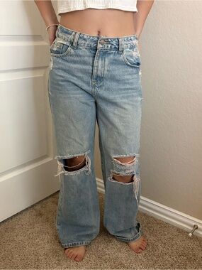 High-Rise Light Blue Distressed Wide-Leg Jeans - Brand: Vertiche